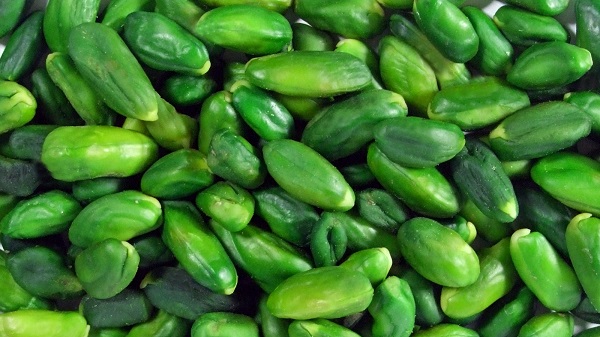 Green Peeled Pistachio Kernels